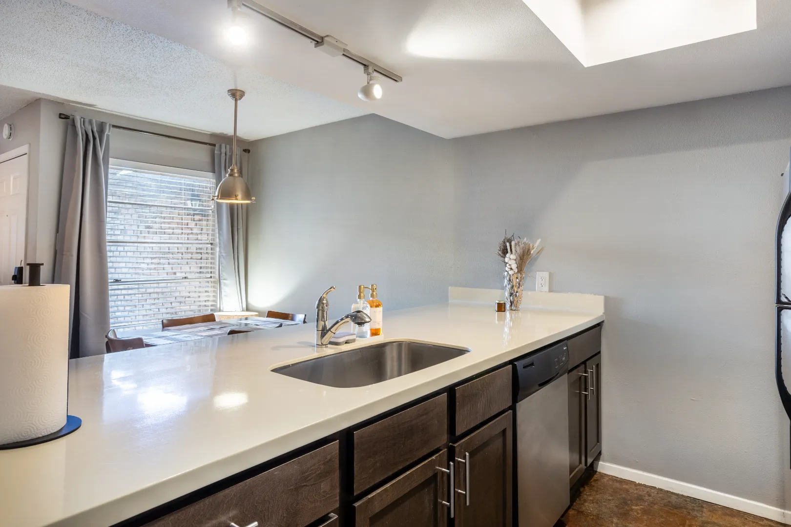 compressed_Austin-LittleSkagen_17